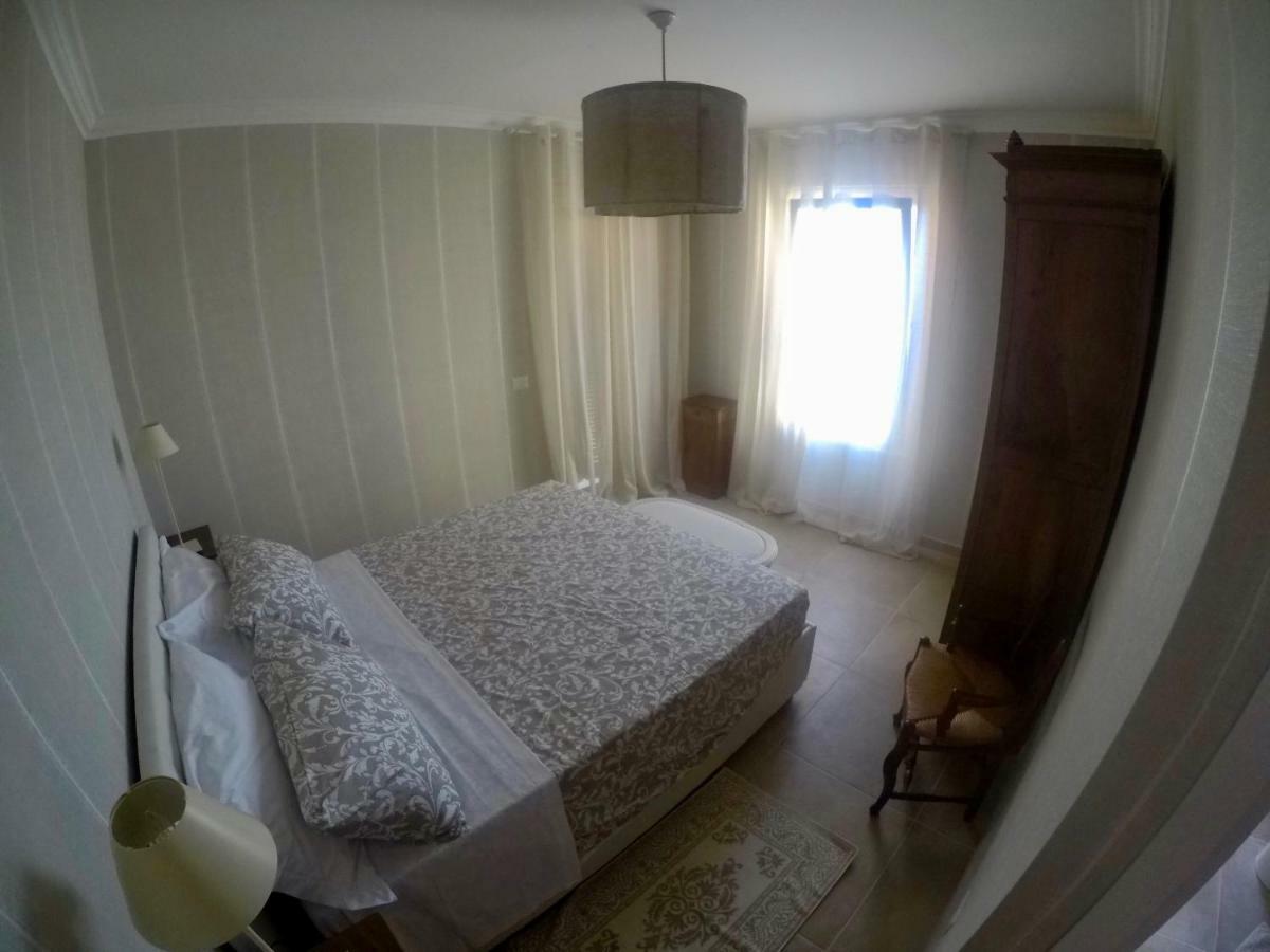 Le Stanze Del Borgo Hotel Нетуно Екстериор снимка
